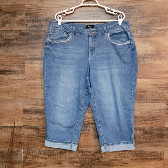 Earl Jeans 18 W Capri Cuffed Mid Rise Thick Stitch Medium Light Wash Stretch - Picture 2 of 10